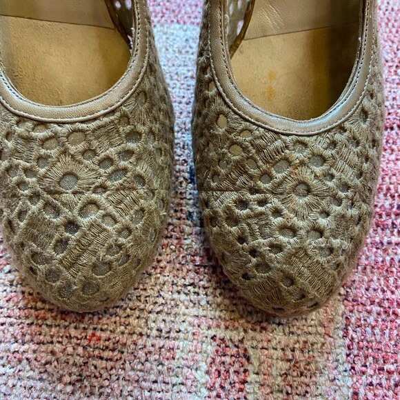 Stuart Weitzman Light Brown Perforated Wooden Heels - Picture 10 of 14